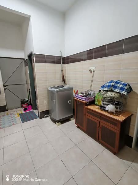 2-storey Terraced House for Sale in Taman Seri Bayan (Simpang Ampat) - Kent Chuah - Kitchen - PropertyGuru.com.my