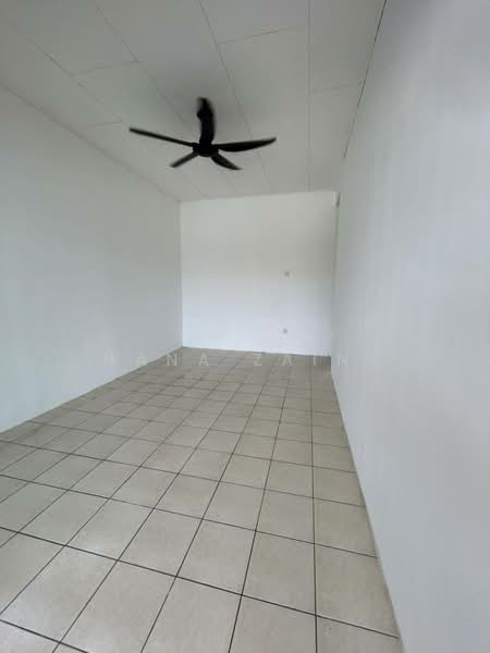 1-storey Terraced House for Sale in Taman Intan Duyung (Port Dickson) - Hana Zaini - Interior - PropertyGuru.com.my