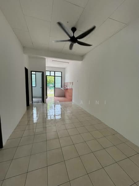 1-storey Terraced House for Sale in Taman Intan Duyung (Port Dickson) - Hana Zaini - Interior - PropertyGuru.com.my