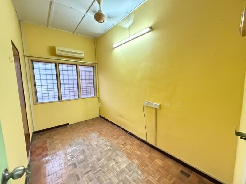 2-storey Terraced House for Sale in Bandar Baru Kundang (Rawang) - Tiffany Yang - Bedroom - PropertyGuru.com.my