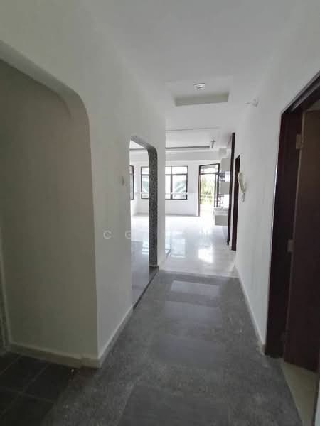 Condominium for Sale at Marina Tower (Ratu Mutiara) - CG Tan - Corridor - PropertyGuru.com.my