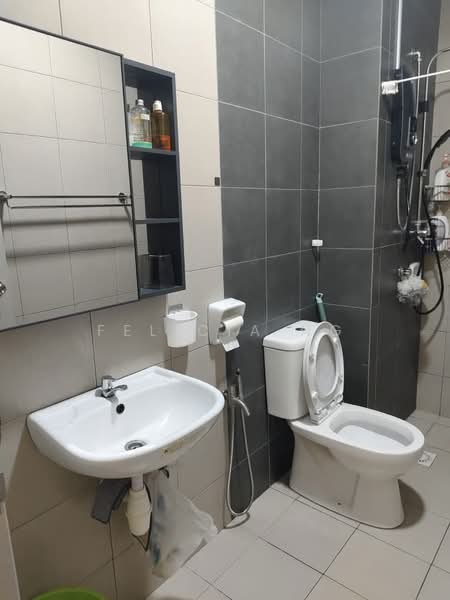 Service Residence for Rent at SkyLake Residence - Felicia Ng - Bathroom - PropertyGuru.com.my