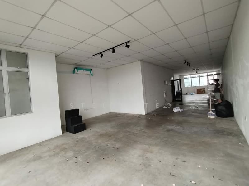 Shop for Rent in Taman Mutiara Mas (Skudai) - Stella Teo - Interior - PropertyGuru.com.my