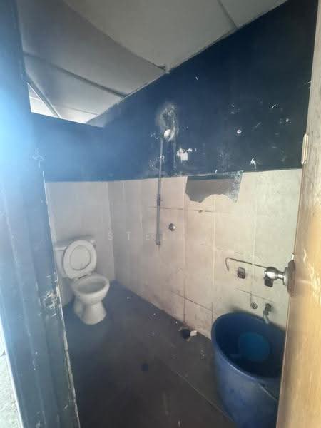 Shop for Rent in Taman Mutiara Mas (Skudai) - Stella Teo - Bathroom - PropertyGuru.com.my