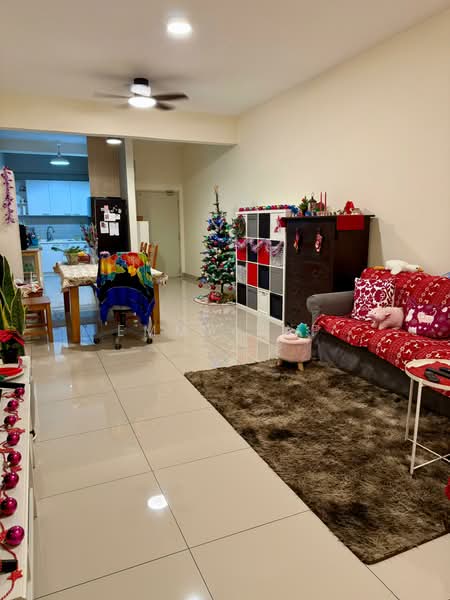 Kondominium untuk Dijual di Sg Long Residence - Emmy Yap - Living Room - PropertyGuru.com.my