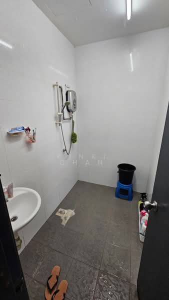 Condominium for Sale at Mahkota Garden - KINKI CHAN - Bathroom - PropertyGuru.com.my