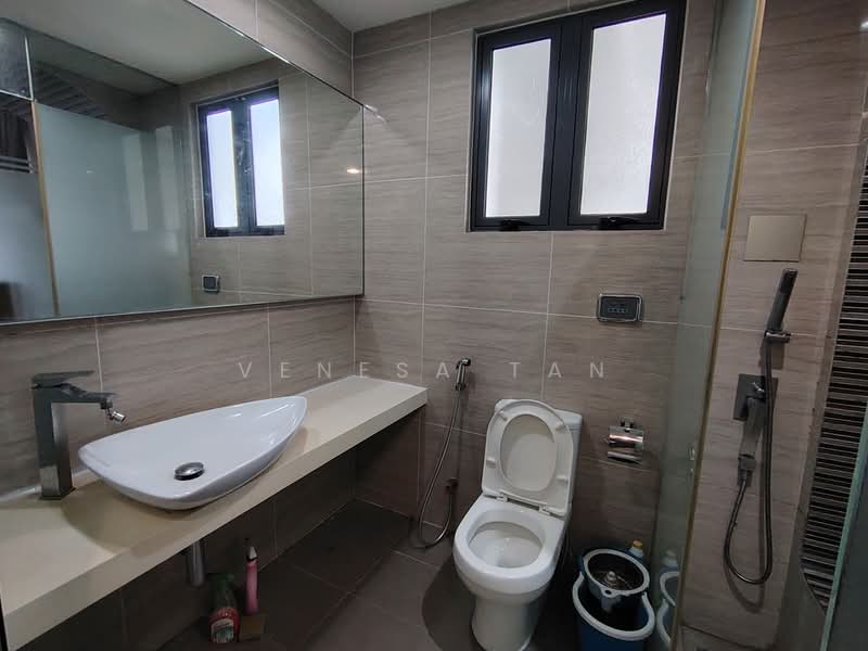 Servis Apartment untuk Dijual di Eve Suite / NZX Square - Venesa Tan - Bathroom - PropertyGuru.com.my
