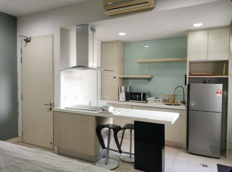 Servis Apartment untuk Dijual di Eve Suite / NZX Square - Venesa Tan - Kitchen - PropertyGuru.com.my