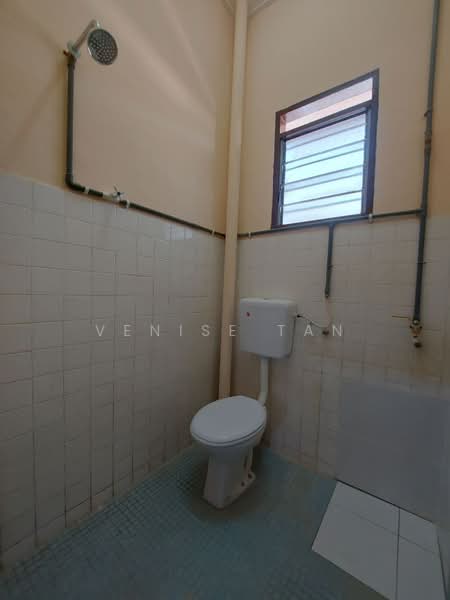 2-storey Terraced House for Sale in Station 18 (Ipoh) - Venise Tan - Bathroom - PropertyGuru.com.my