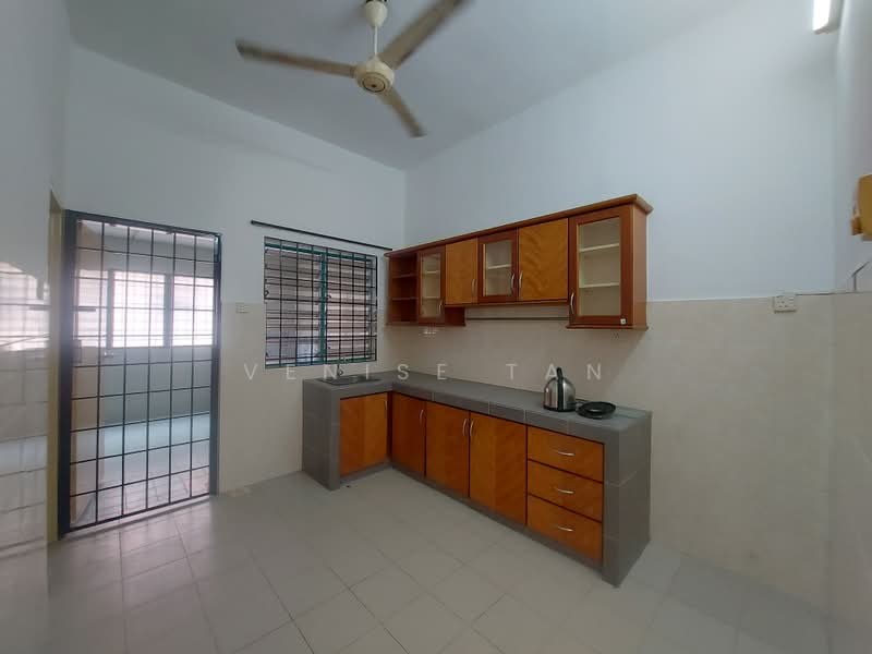 2-storey Terraced House for Sale in Taman Pinji Mewah (Ipoh) - Venise Tan - Kitchen - PropertyGuru.com.my