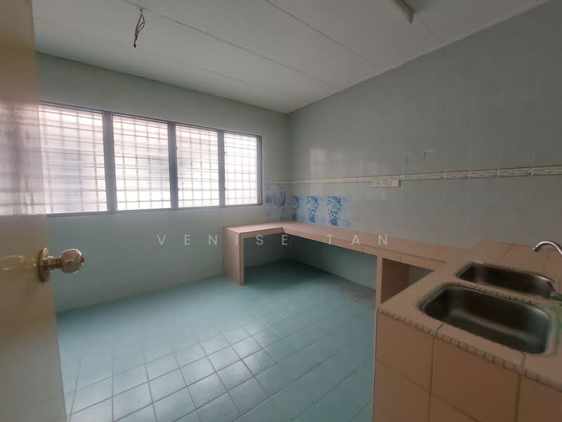 2-storey Terraced House for Sale in Taman Pinji Mewah (Ipoh) - Venise Tan - Kitchen - PropertyGuru.com.my