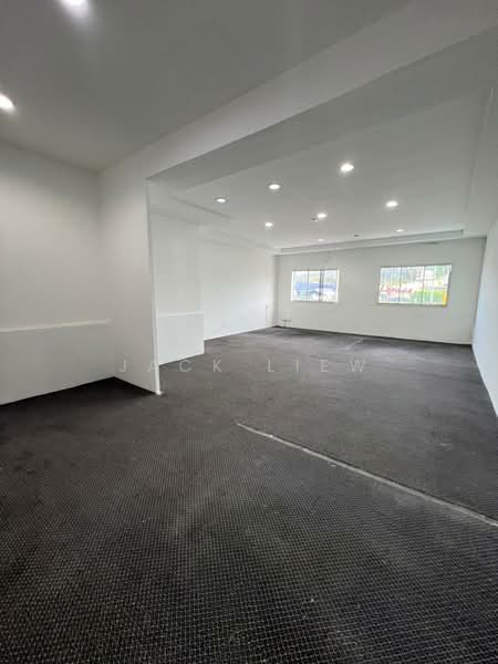 Pejabat Runcit untuk Disewa di Kampung Melayu Sungai Buloh (Sungai Buloh) - Jack Liew - Interior - PropertyGuru.com.my
