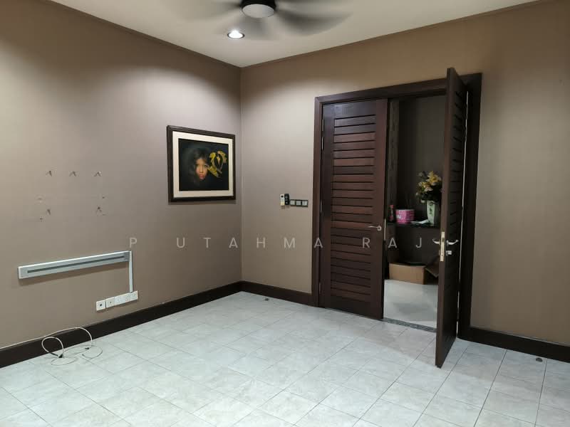 Rumah Banglo untuk Dijual di Seksyen U1 (Glenmarie) - P Utahma Raj - PropertyGuru.com.my