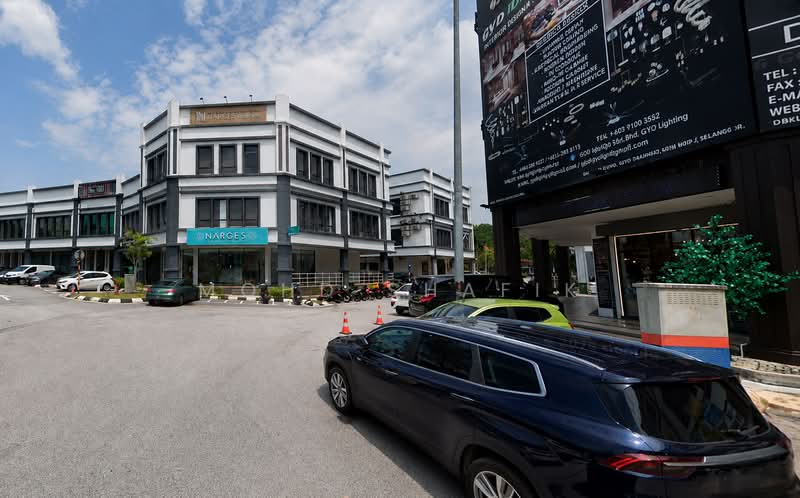 Shop for Rent in Alam Damai (Cheras) - Mohd Shafik - Exterior - PropertyGuru.com.my