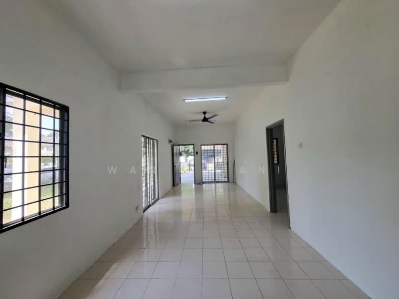 Rumah Bandar untuk Dijual di Taman Puncak Perdana (Shah Alam) - Wan Nurani - PropertyGuru.com.my