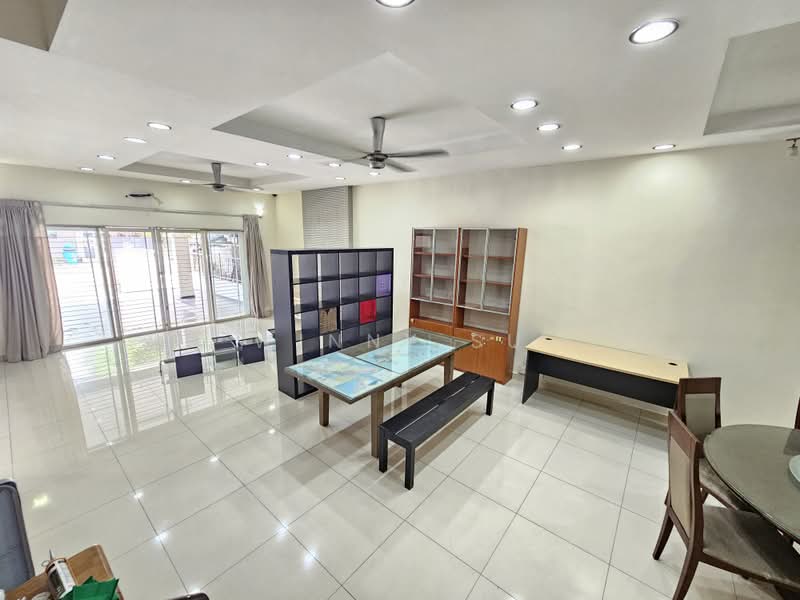 Rumah Teres 2 Tingkat untuk Dijual di Bukit Jelutong (Shah Alam) - Winny Su - Living Room - PropertyGuru.com.my