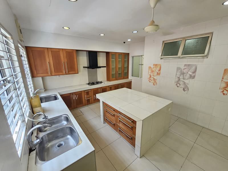 Rumah Teres 2 Tingkat untuk Dijual di Bukit Jelutong (Shah Alam) - Winny Su - Kitchen - PropertyGuru.com.my