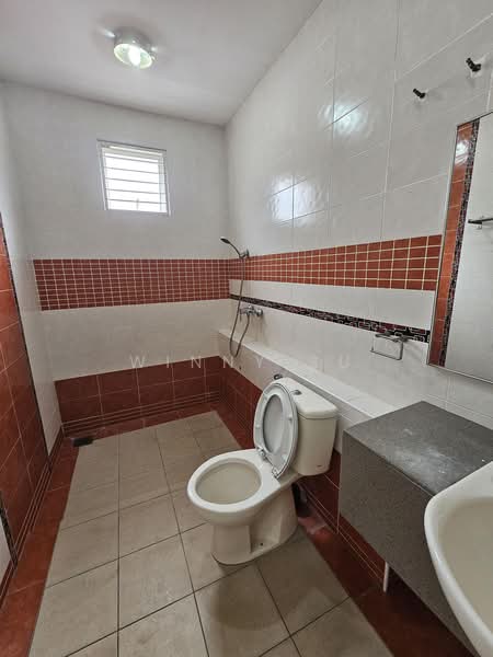 Rumah Teres 2 Tingkat untuk Dijual di Bukit Jelutong (Shah Alam) - Winny Su - Bathroom - PropertyGuru.com.my