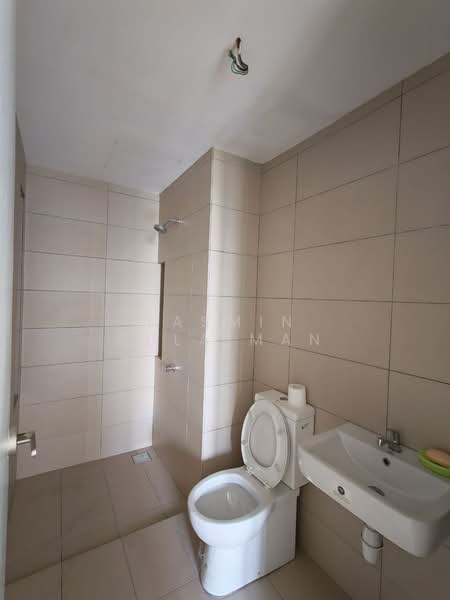 Service Residence for Sale at Savio @ Riana Dutamas - Yasmin Sulaiman - Bathroom - PropertyGuru.com.my