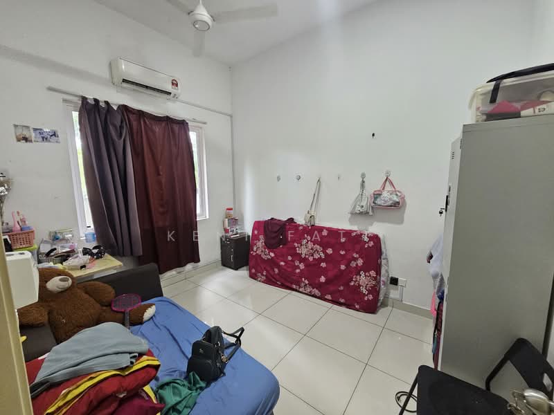 2-storey Terraced House for Sale in Tiara South (Semenyih) - Kent Fatt - Bedroom - PropertyGuru.com.my