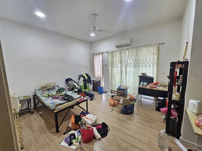 2-storey Terraced House for Sale in Tiara South (Semenyih) - Kent Fatt - Bedroom - PropertyGuru.com.my