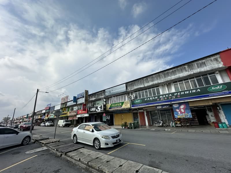 Kedai untuk Disewa di Taman Perwira (Telok Panglima Garang) - Stephanie Yap - Exterior - PropertyGuru.com.my