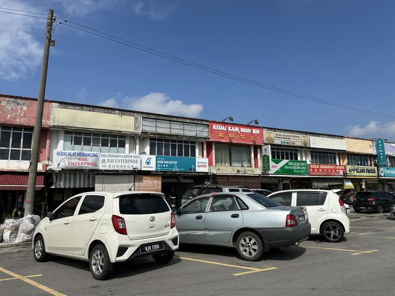 Kedai untuk Disewa di Taman Perwira (Telok Panglima Garang) - Stephanie Yap - Exterior - PropertyGuru.com.my