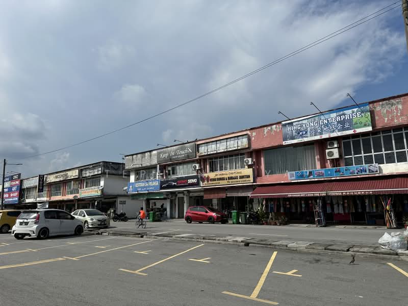 Kedai untuk Disewa di Taman Perwira (Telok Panglima Garang) - Stephanie Yap - Exterior - PropertyGuru.com.my