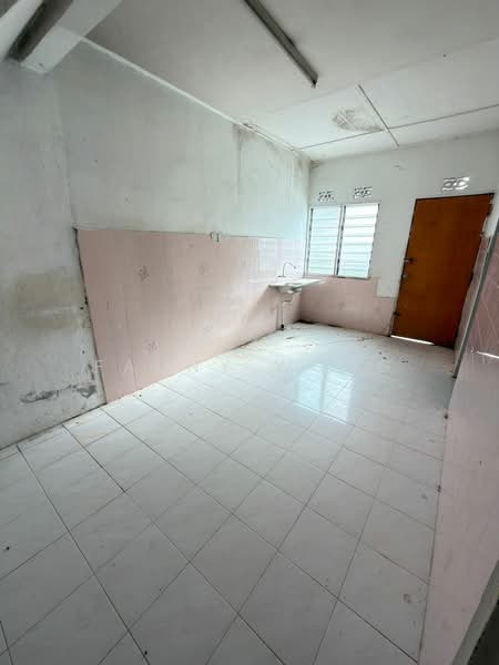 Semi-Detached House for Sale in Sungai Ara (Penang) - Fanny Wong - Kitchen - PropertyGuru.com.my