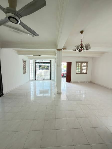 Semi-Detached House for Sale in Sungai Ara (Penang) - Fanny Wong - Living Room - PropertyGuru.com.my