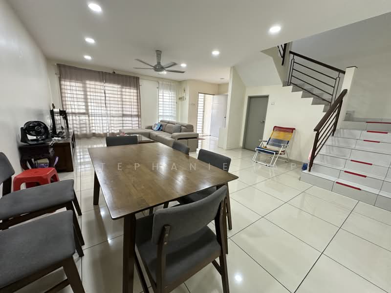 2-storey Terraced House for Sale in Taman Seri Jaromas (Jenjarom) - Stephanie Yap - Living Room - PropertyGuru.com.my