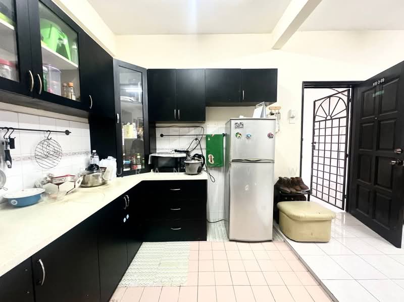 Apartment for Sale at Pangsapuri Waja - Fauran Nawawi - PropertyGuru.com.my
