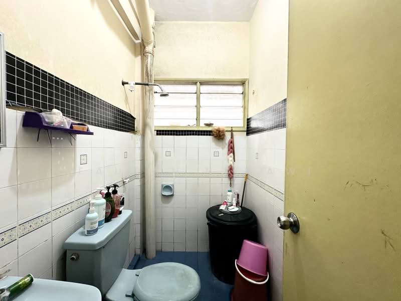 Apartment for Sale at Pangsapuri Waja - Fauran Nawawi - PropertyGuru.com.my