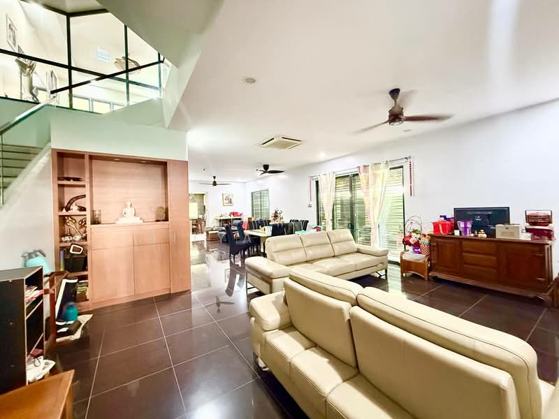 Rumah Berkembar untuk Dijual di Taman Saujana Suria (Kajang) - BILYA ARIFF - Living Room - PropertyGuru.com.my