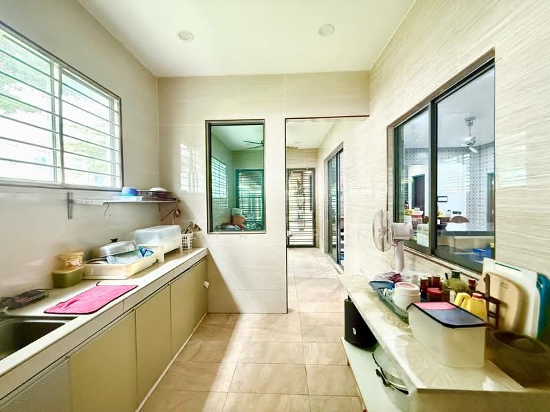 Rumah Berkembar untuk Dijual di Taman Saujana Suria (Kajang) - BILYA ARIFF - Kitchen - PropertyGuru.com.my