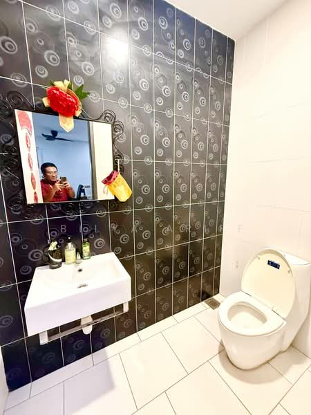 Rumah Berkembar untuk Dijual di Taman Saujana Suria (Kajang) - BILYA ARIFF - Bathroom - PropertyGuru.com.my