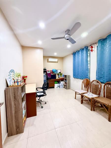 Rumah Berkembar untuk Dijual di Taman Saujana Suria (Kajang) - BILYA ARIFF - Study - PropertyGuru.com.my