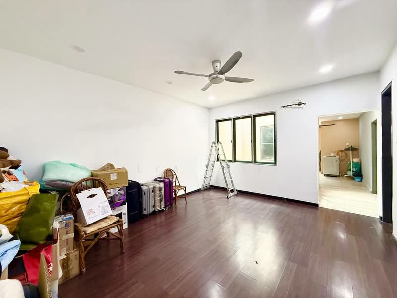 Rumah Berkembar untuk Dijual di Taman Saujana Suria (Kajang) - BILYA ARIFF - Living Room - PropertyGuru.com.my