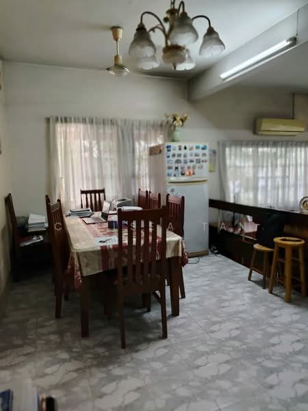 Semi-Detached House for Sale in SS 3, Taman Universiti (Petaling Jaya) - Chelsea Tan - Dining Room - PropertyGuru.com.my