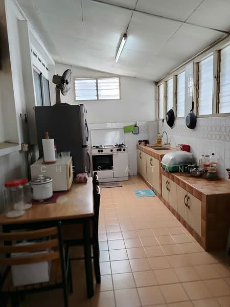 Semi-Detached House for Sale in SS 3, Taman Universiti (Petaling Jaya) - Chelsea Tan - Kitchen - PropertyGuru.com.my