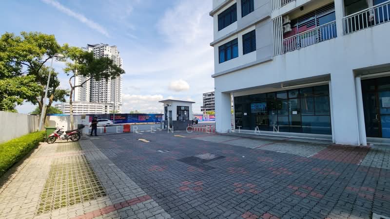 Apartment for Sale at Sky Garden Residences - Terence Tan - Exterior - PropertyGuru.com.my