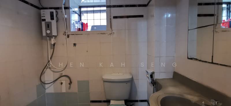 Kondominium untuk Dijual di Ehsan Ria - Chen Kah Seng - Bathroom - PropertyGuru.com.my