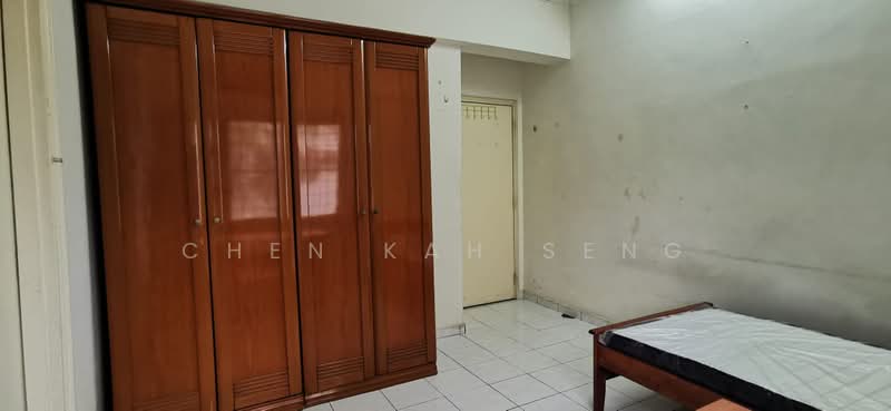 Kondominium untuk Dijual di Ehsan Ria - Chen Kah Seng - Bedroom - PropertyGuru.com.my
