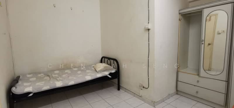Kondominium untuk Dijual di Ehsan Ria - Chen Kah Seng - Bedroom - PropertyGuru.com.my