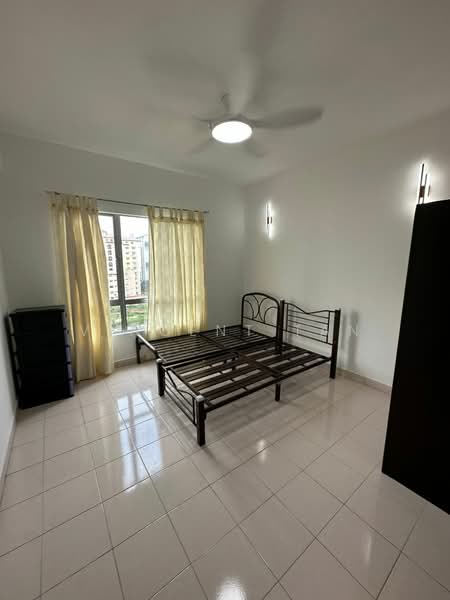 Pangsapuri untuk Dijual di Plaza Indah Apartment - Vincent Tan - Bedroom - PropertyGuru.com.my