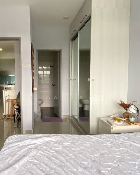 Condominium for Rent at Dwiputra Residences - Liza Mazli - Master Bedroom - PropertyGuru.com.my