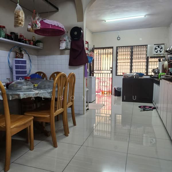 Rumah Teres 1 Tingkat untuk Dijual di Sungai Pelek (Selangor) - Alison Chiu - Kitchen - PropertyGuru.com.my