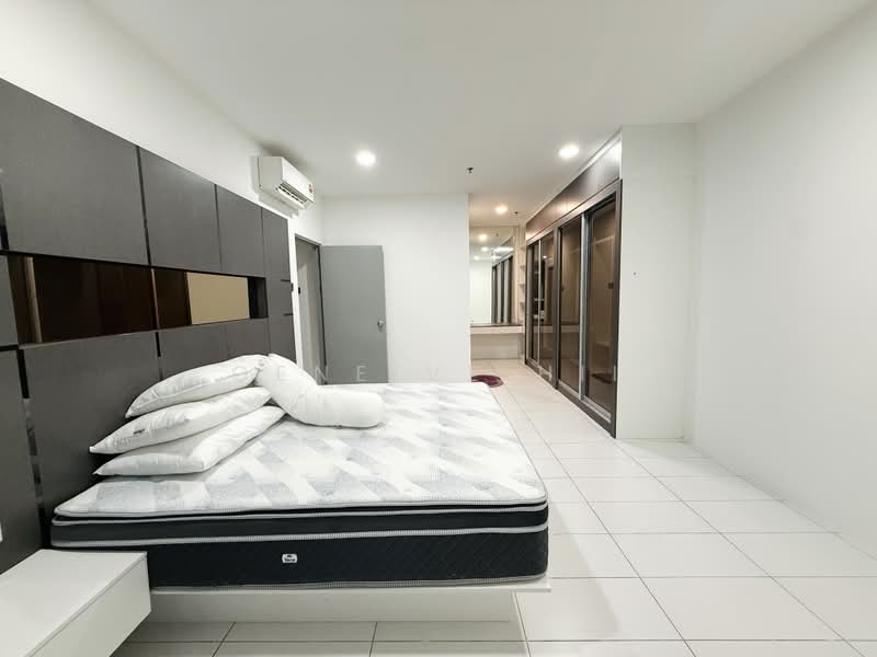 Servis Apartment untuk Disewa di TT3 SOHO - Geneive Hii - Master bedroom - PropertyGuru.com.my