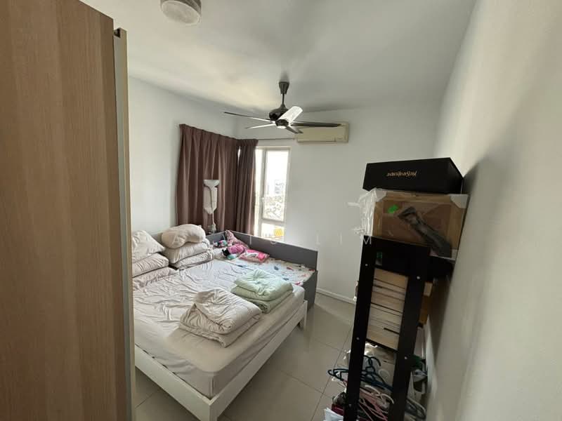 Kondominium untuk Dijual di 222 Residency - Alvis Lim - Bedroom - PropertyGuru.com.my