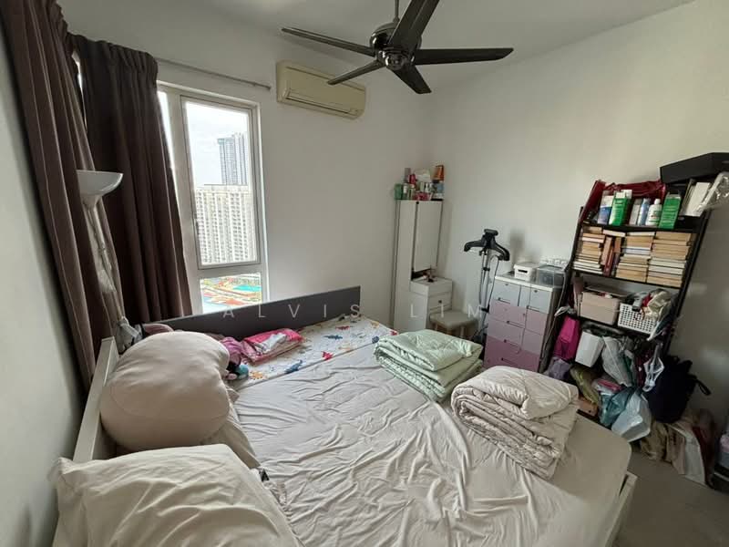 Kondominium untuk Dijual di 222 Residency - Alvis Lim - Bedroom - PropertyGuru.com.my